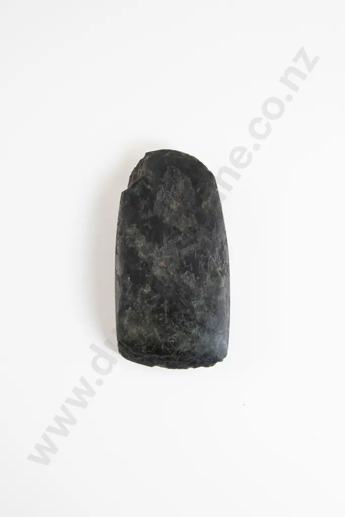 A Pre-European Toki Pounamu Image 1++