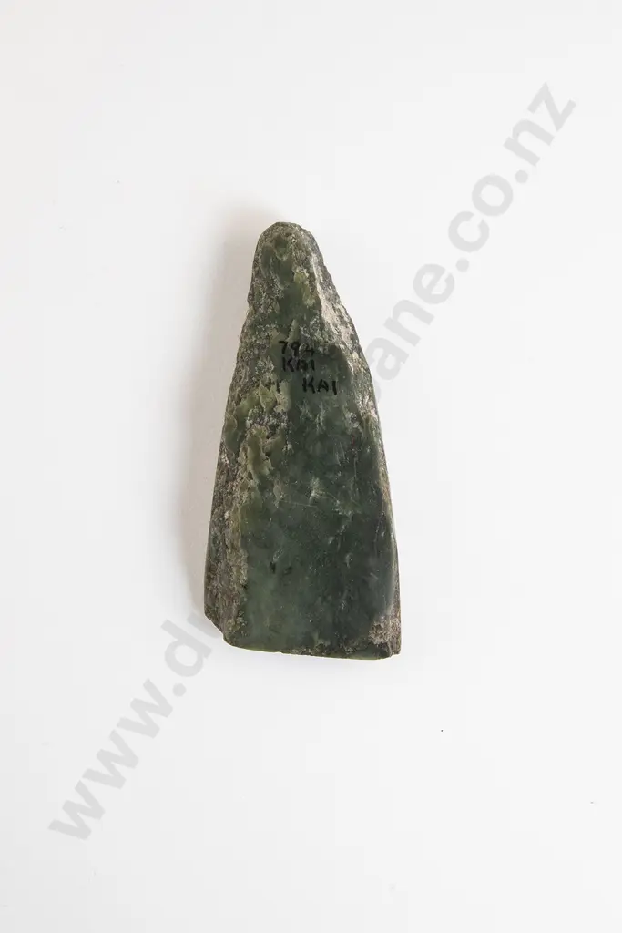A Pre-European Toki Pounamu Image 1++
