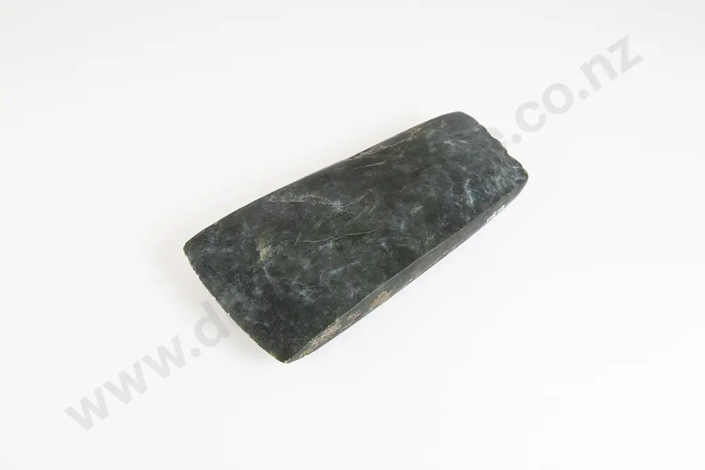 A Pre-European Toki Pounamu Image 1++