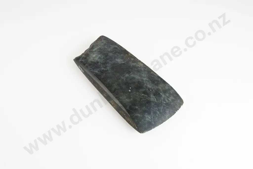 A Pre-European Toki Pounamu Image 1++