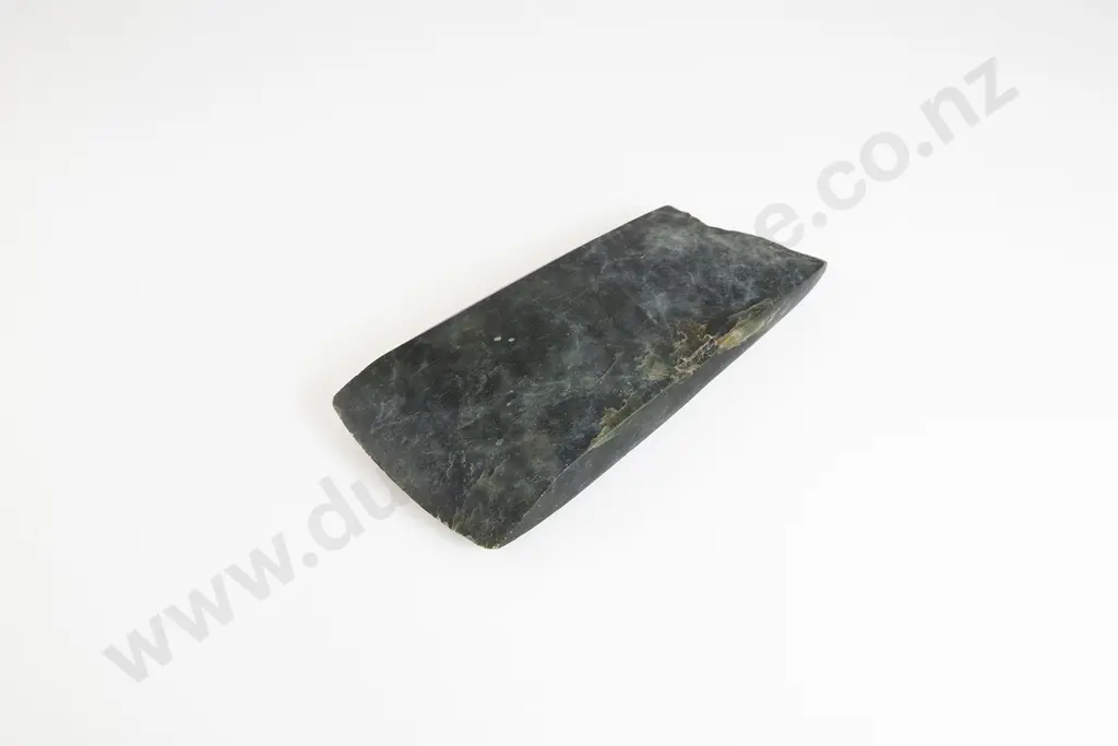 A Pre-European Toki Pounamu Image 1++