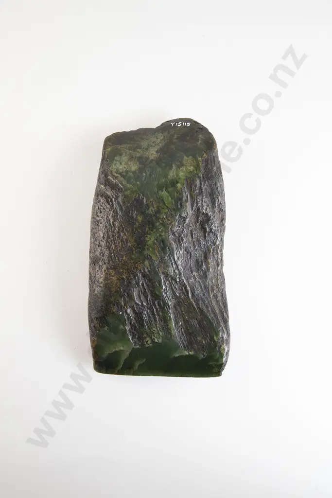 A Pre-European Toki Pounamu Image 1++