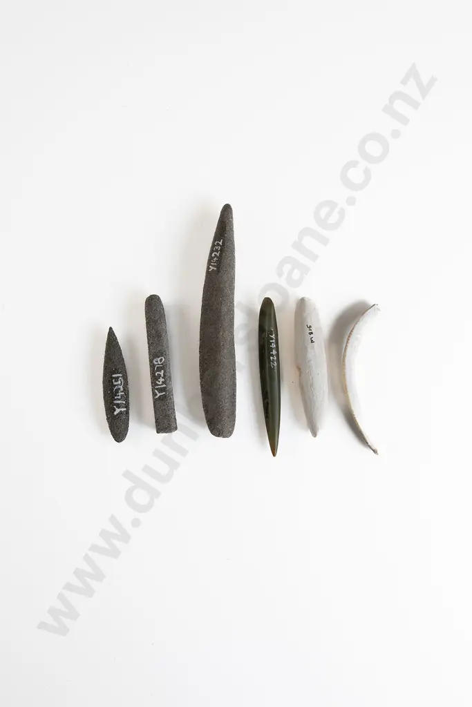 Assorted Pre-European Tools (Six Pieces) Image 1++