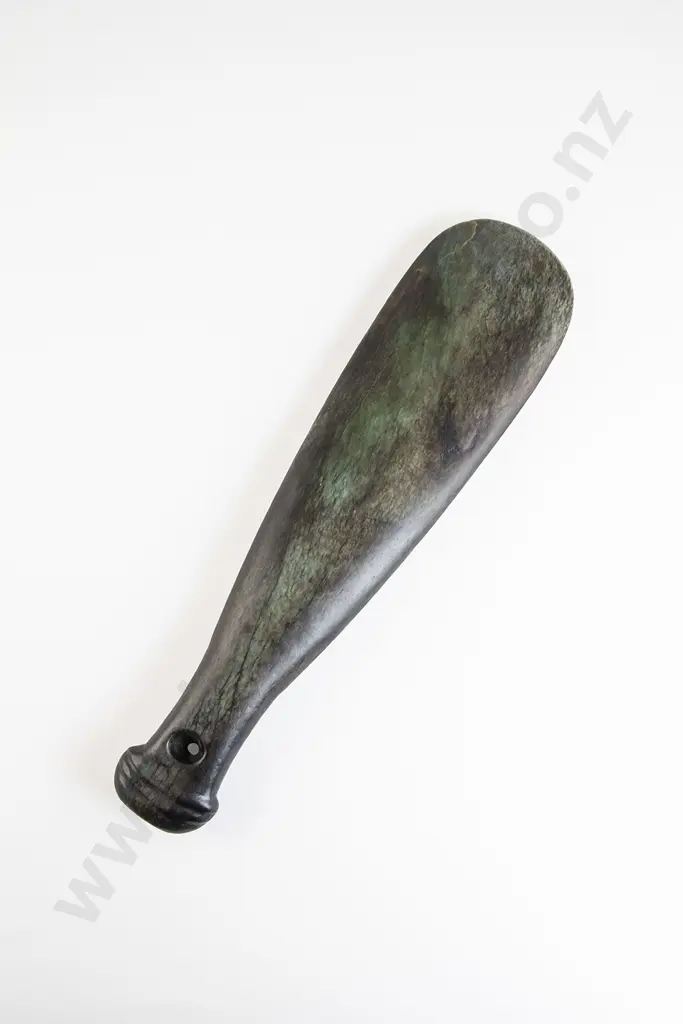 A Good 18th Century Mere Pounamu Image 1++