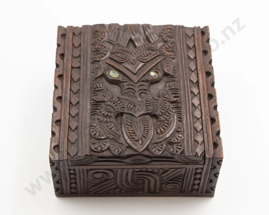 A Carved Wood Maori Box Image 1++