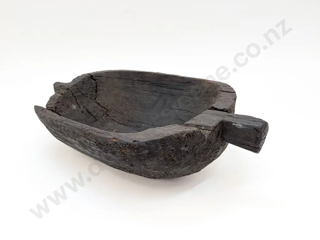 Large Handled Ta Whakairo (Bowl) Image 1++
