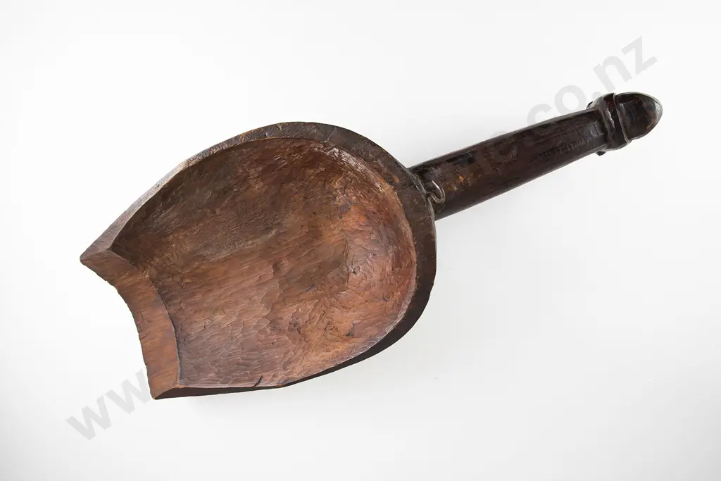 A Rare 19th Century Tiheru (Canoe Bailer) Image 1++