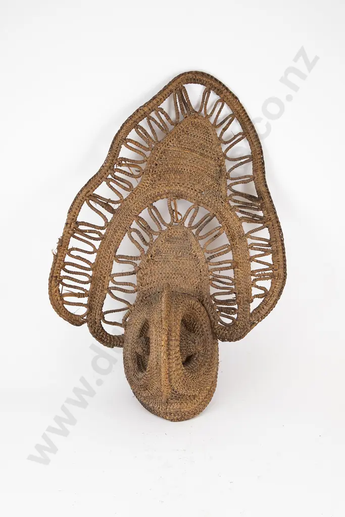 A Papua New Guinea Sepik River Yam Mask Image 1++