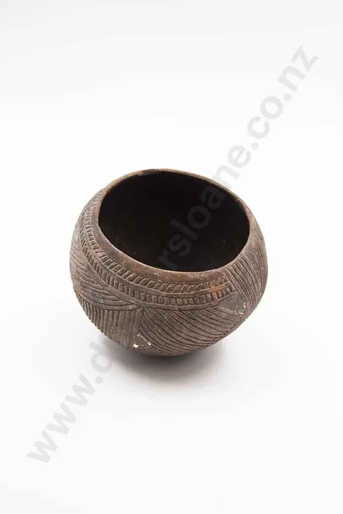 A Papua New Guinea Papi (Food Bowl) Image 1++