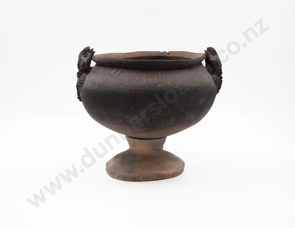 A Papua New Guinea Meat Cooking Pots Image 1++