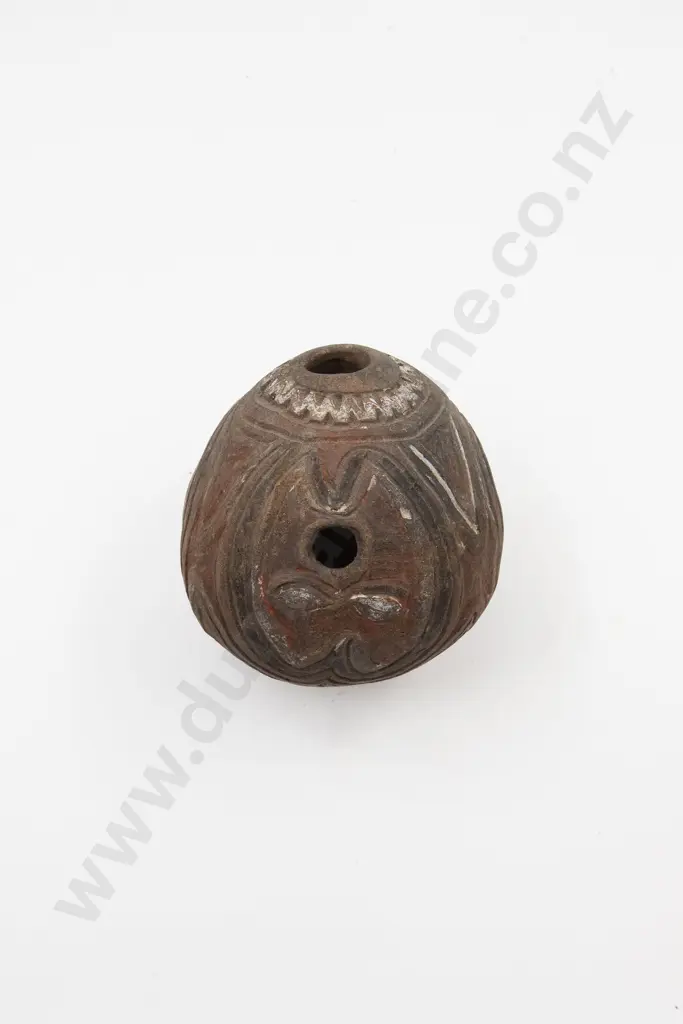 A Papua New Guinea Whistle With Stand Image 1++