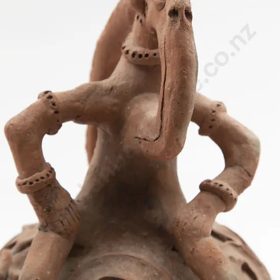 A Papua New Guinea Roof Gable Figure