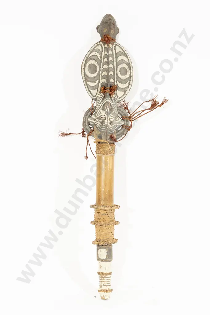 A Papua New Guinea Lower Sepik River Lime Container Image 1++