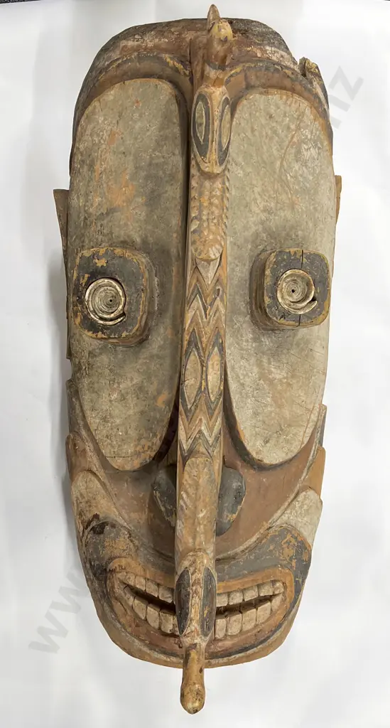 A Large And Impressive Spirit Mask From Papua New Guinea Image 1++