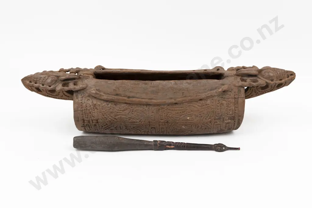 A Good Papua New Guinea Ramu River Garamut Slit Drum Image 1++