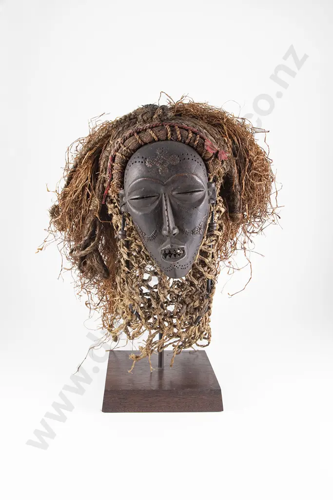 Chokwe Pwo Mask From Angola Image 1++