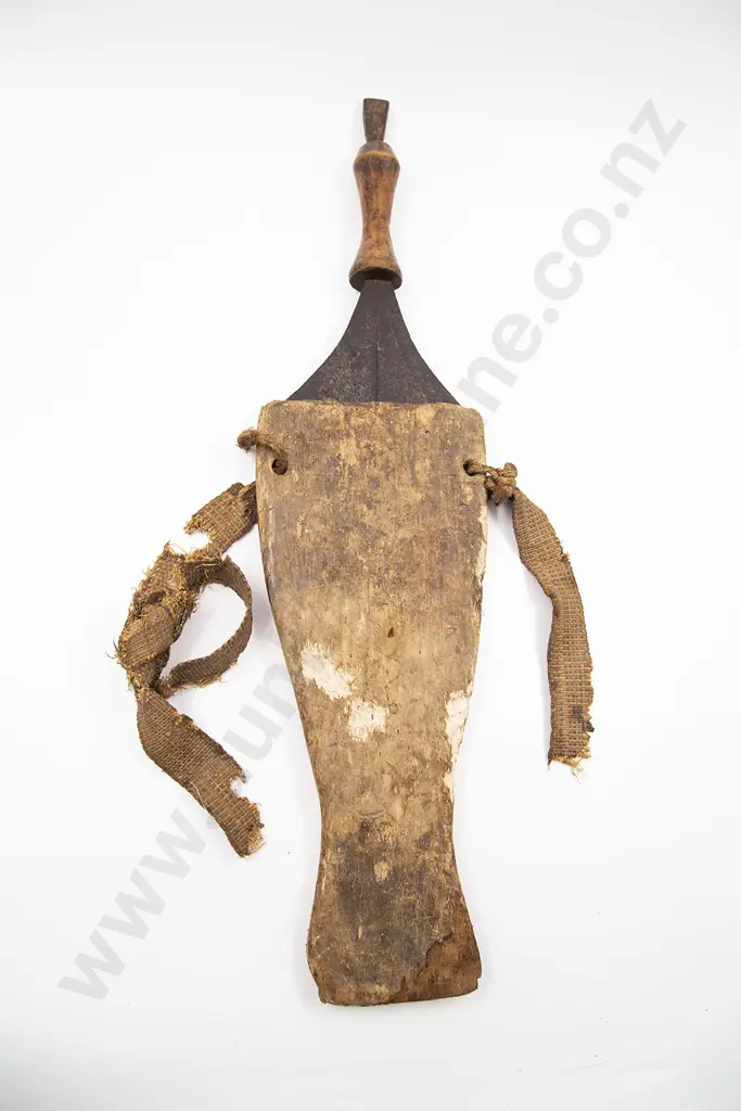 Saka Tribe Knife Image 1++