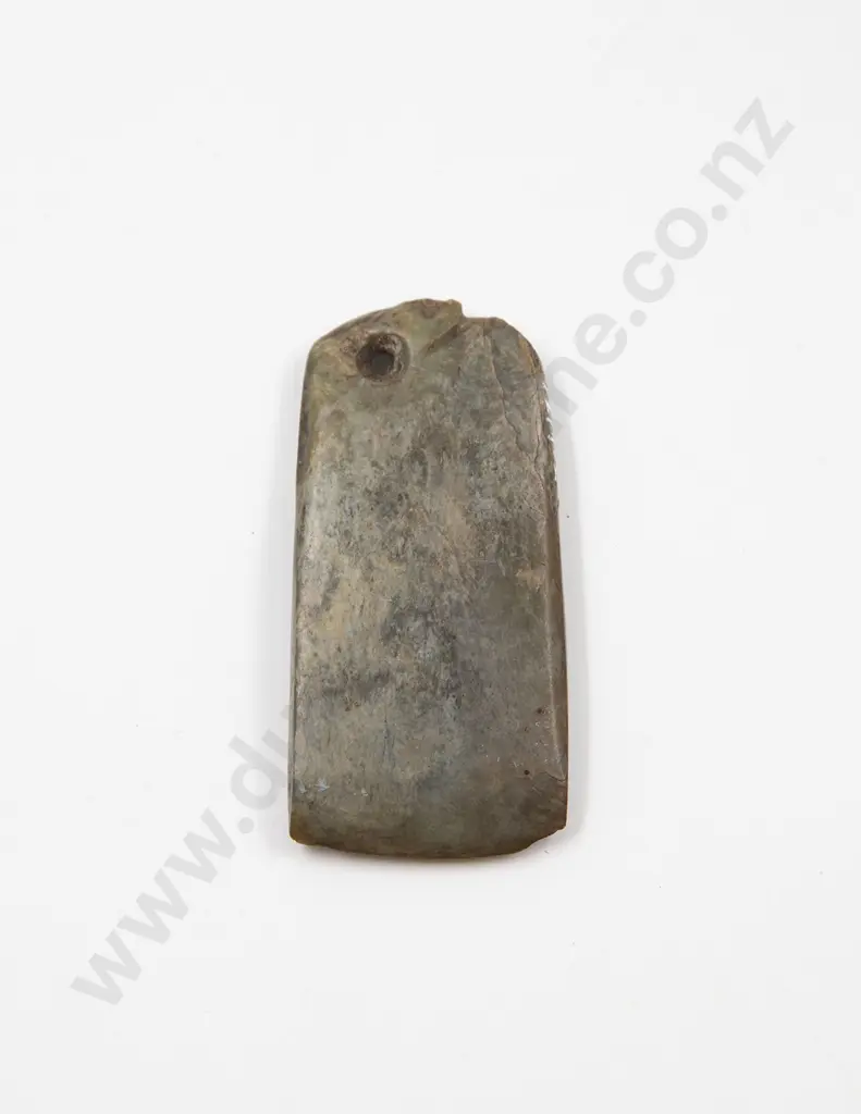 Pounamu Pendant Image 1++