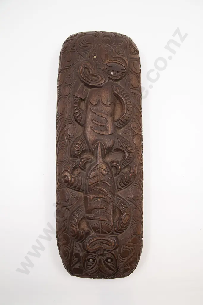 Wakahuia Lid Carved With Two Opposing Male And Female Figures Image 1++