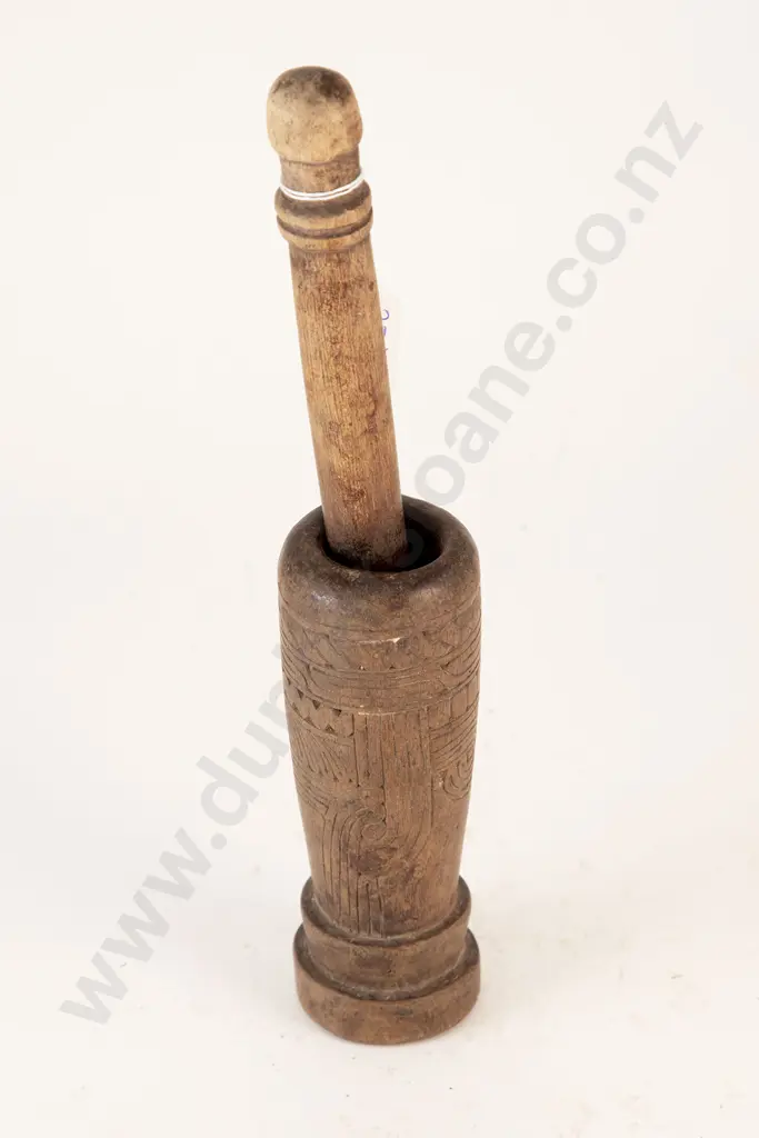 A Papua New Guinea Morter And Pestle Image 1++