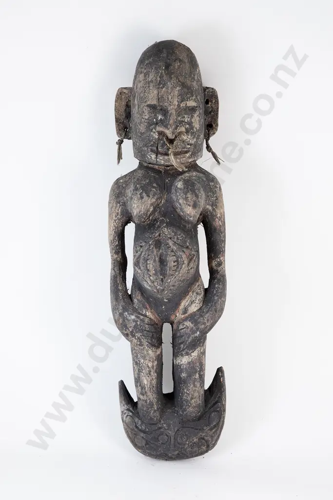 A Papua New Guinea Carved Female Wall Hook Figure Image 1++
