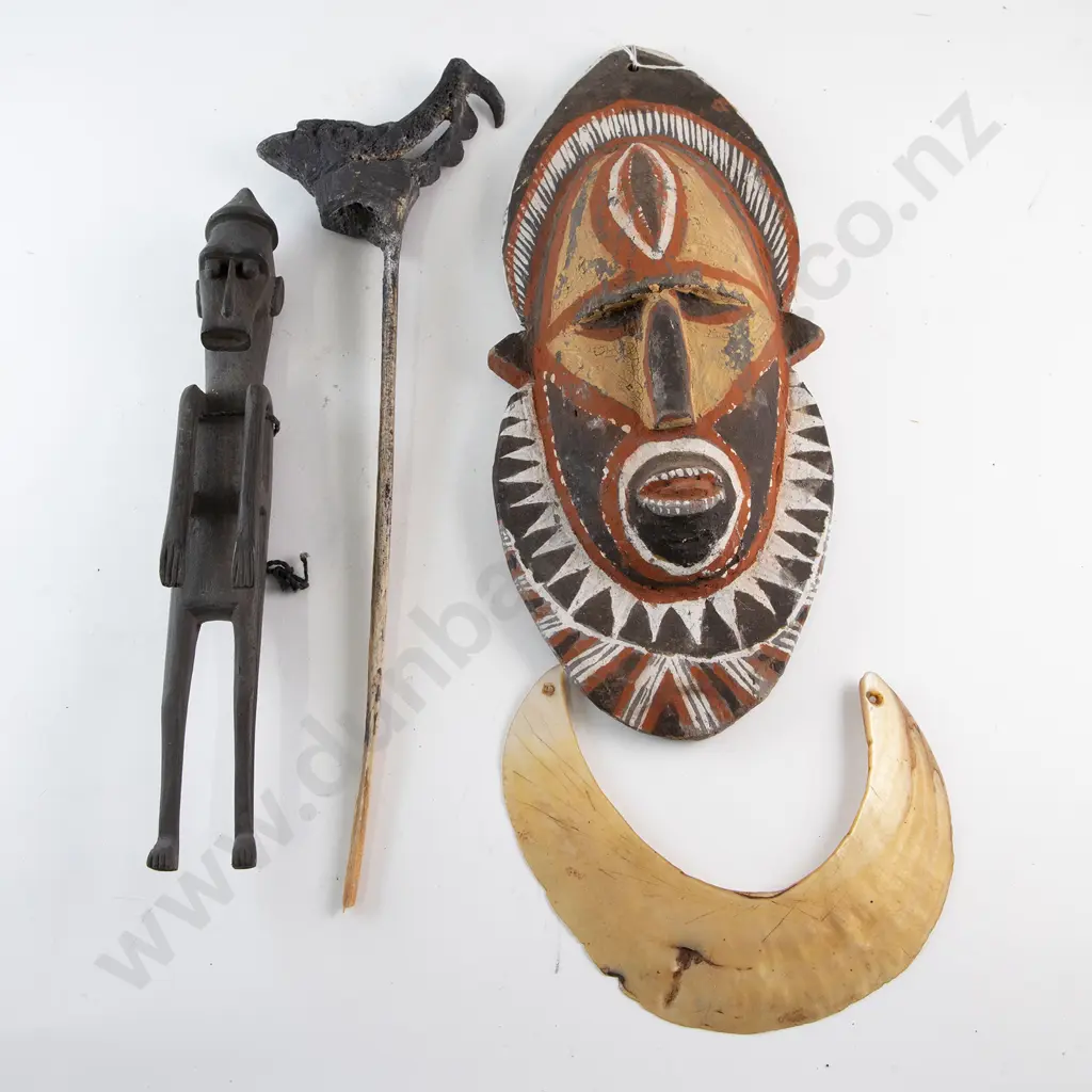 Four Assorted Oceanic Items Image 1++