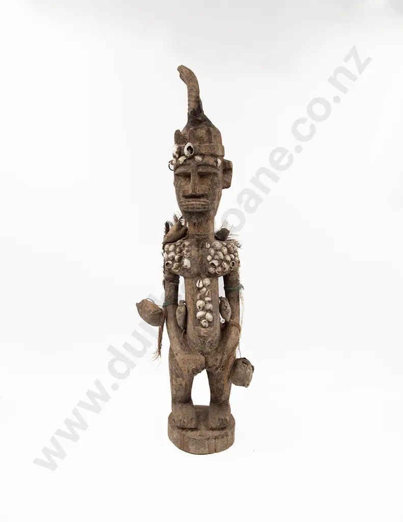 A Papua New Guinea Standing Figure With Shell Adornment Image 1++