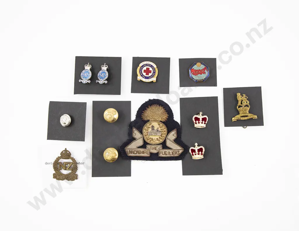 Collection Various NZ and Other Badges and Buttons (12) Image 1++