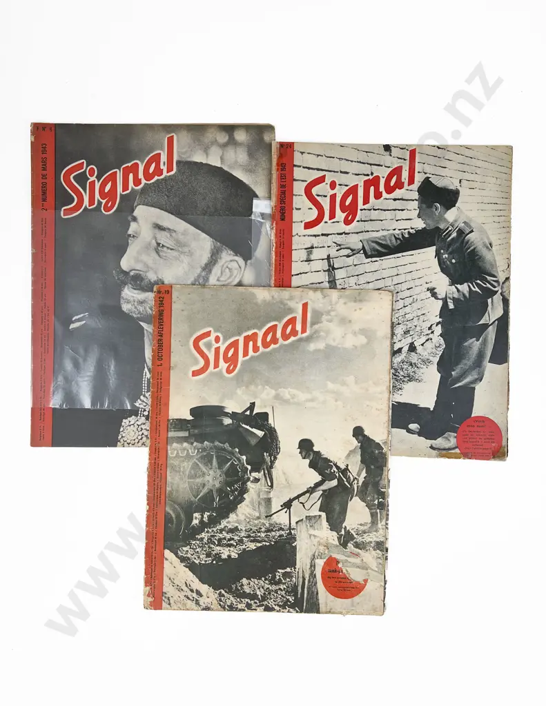WWII German Three Copies Signaal Magazine Image 1++