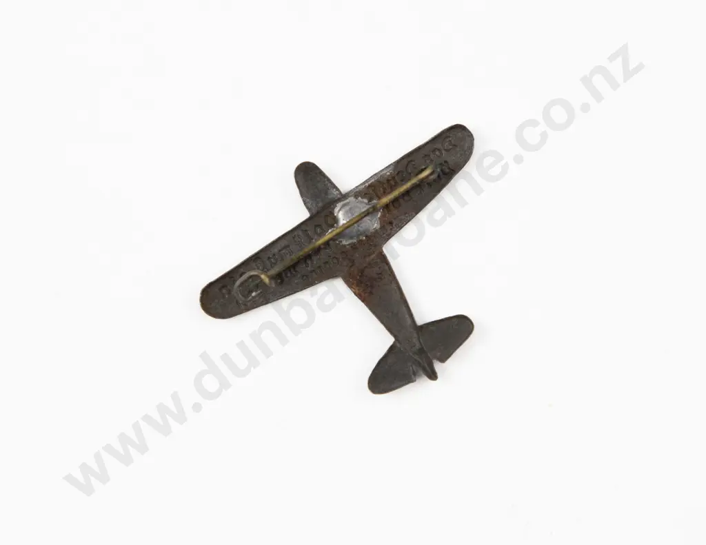 WWII German Metal Tinnie Image 1++