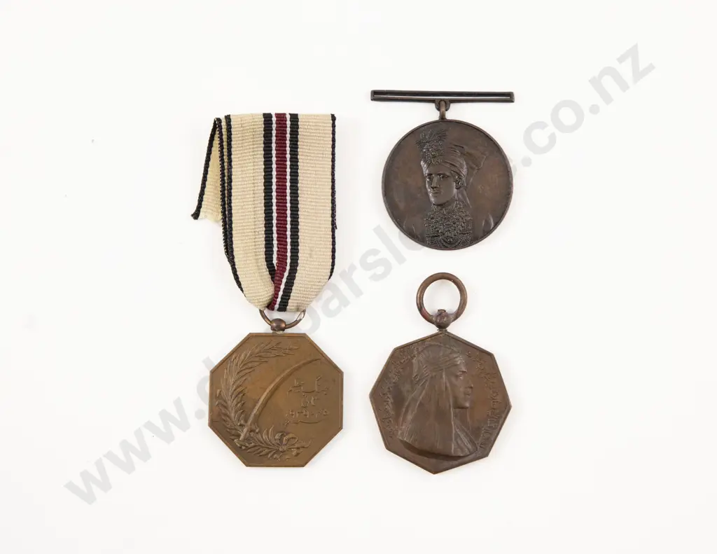 Three Service Medals (unidentified) Image 1++