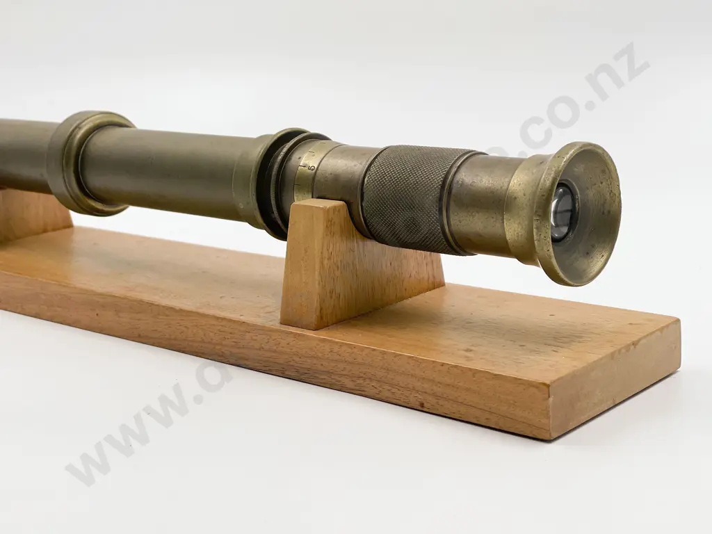 WWI Brass Military Issue Gun Sight Image 1++