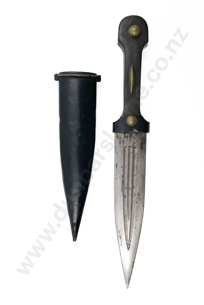 Vintage North African Dagger Image 1++