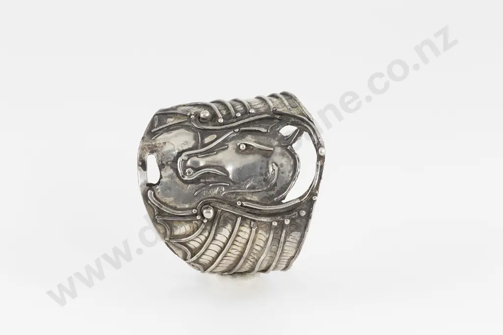 NZ  Silver Edith E Morris Image 1++
