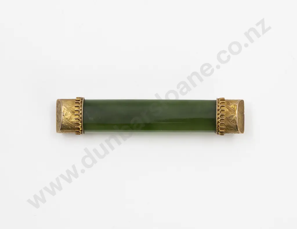 Large Unmarked NZ 9ct Gold Mounted Greenstone Bar Brooch Image 1++