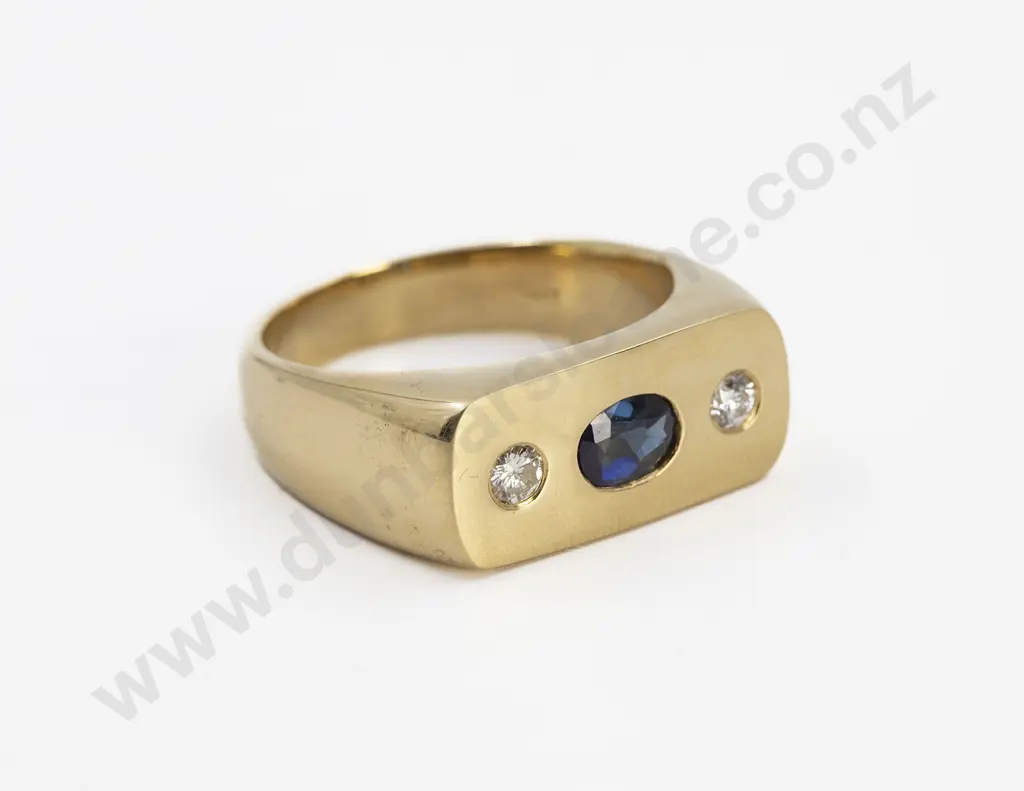 Heavy 18ct Three Stone Sapphire and Diamond Band Ring Image 1++
