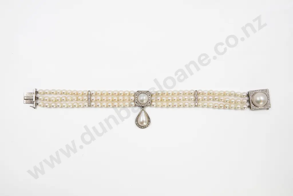 18ct White Gold Cultured Pearl and Diamond Choker Necklace Image 1++