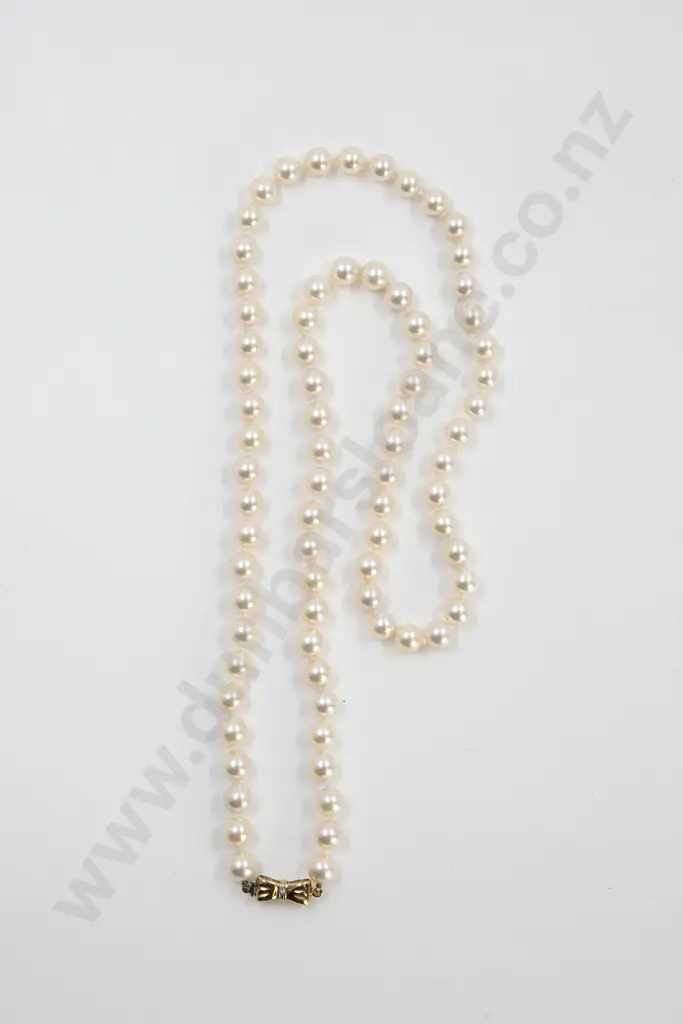 Uniform Single Strand Cultured Pearl Necklace Image 1++