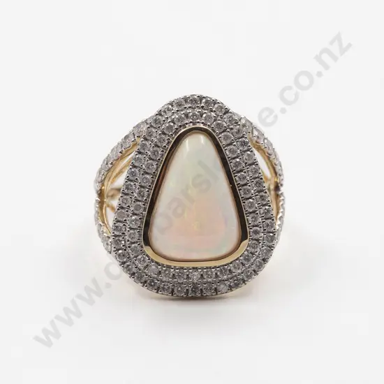 14ct Opal and Diamond Cluster Ring
