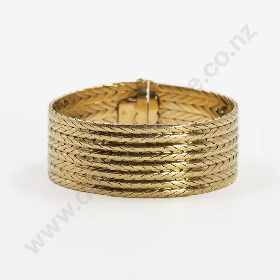 Pair Original Boxed Collingwood Jewellers of London Heavy 18ct Wide Bracelet