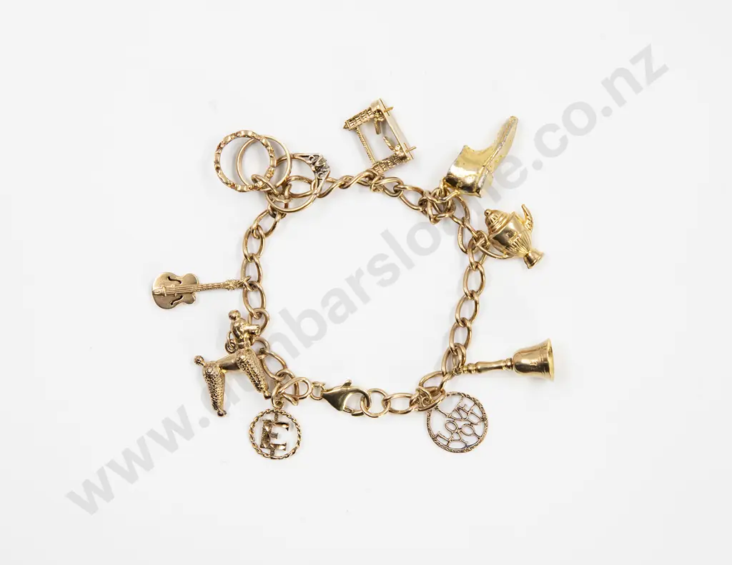 9ct Modern Curb Link Charm Bracelet Image 1++