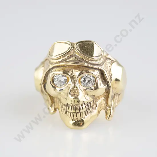 18ct Gents Skull Two Diamond Dress Ring