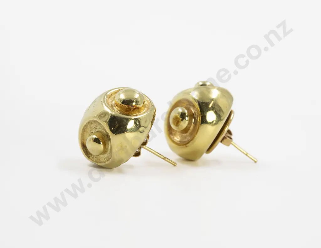 Pair Large 18ct Fancy Hollow Dome Earrings Image 1++