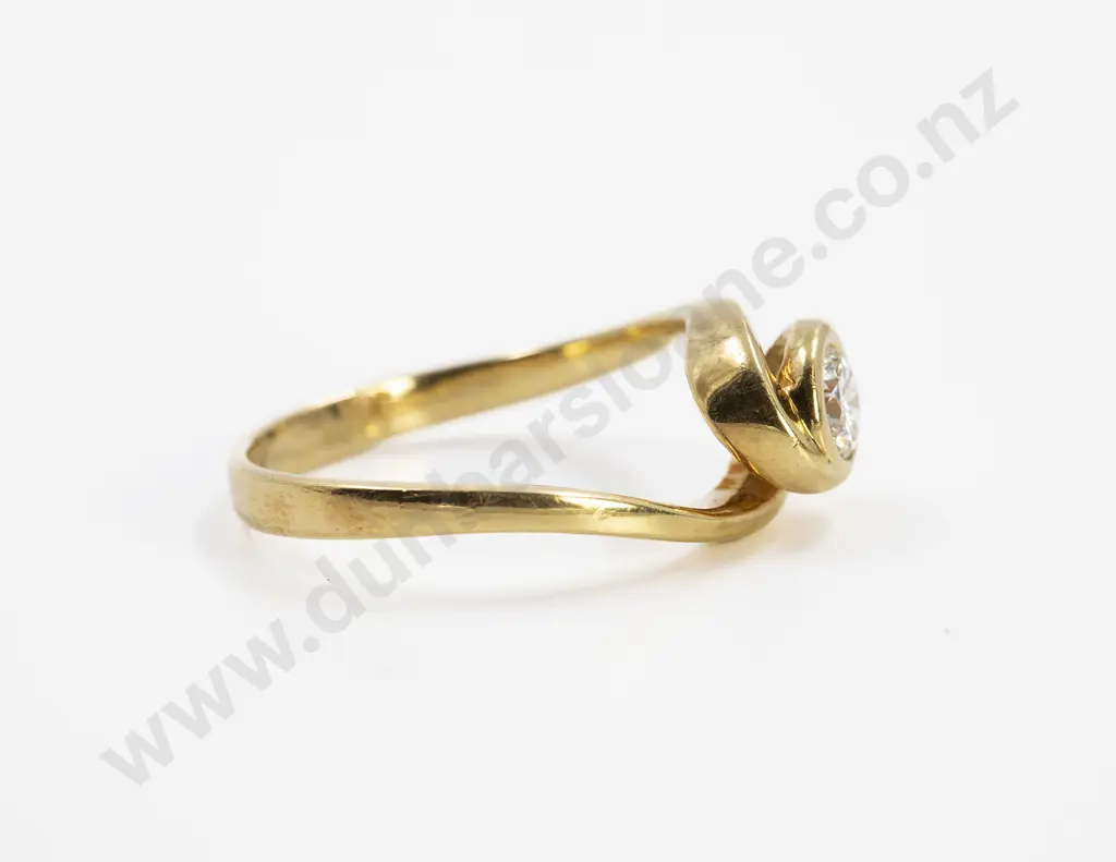 18ct Solitaire Diamond Ring Image 1++