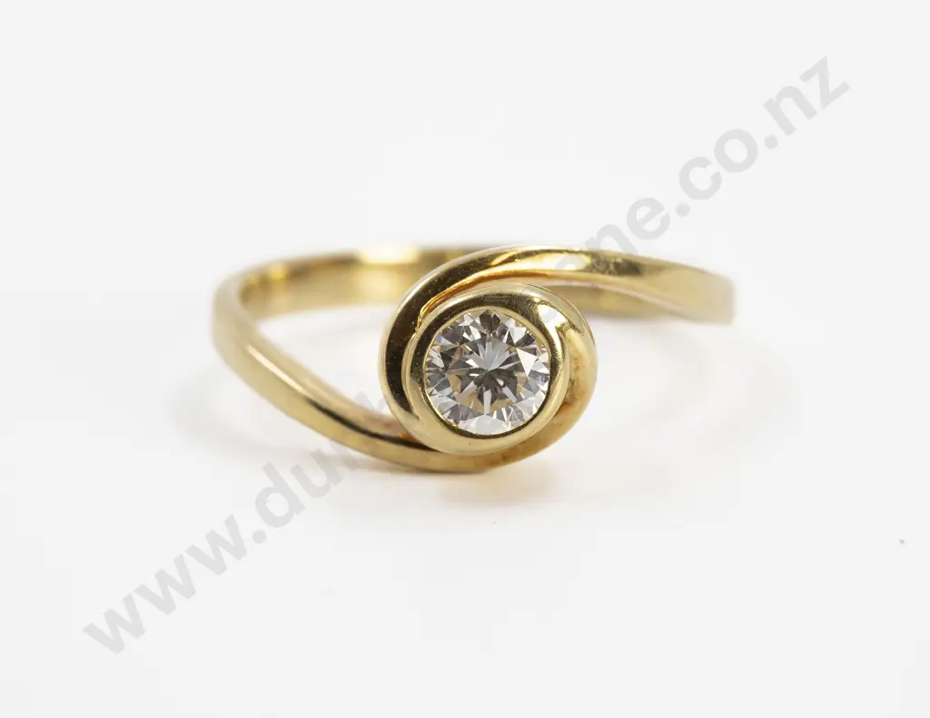 18ct Solitaire Diamond Ring Image 1++