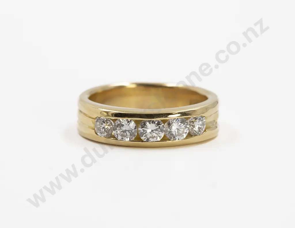 18ct Five Stone Diamond Band Image 1++