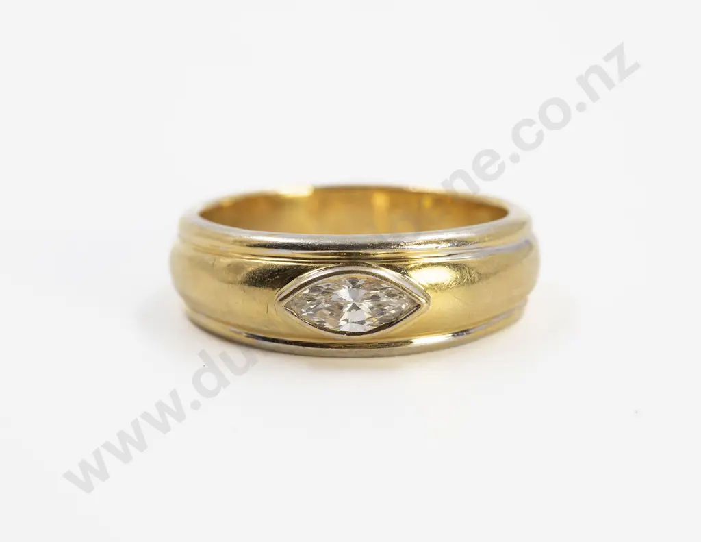 18ct Solitaire Diamond Band Image 1++
