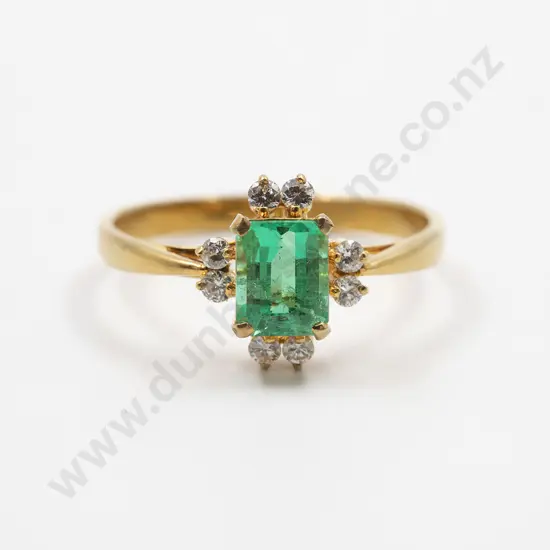 18ct Nine Stone Emerald and Diamond Cluster Ring