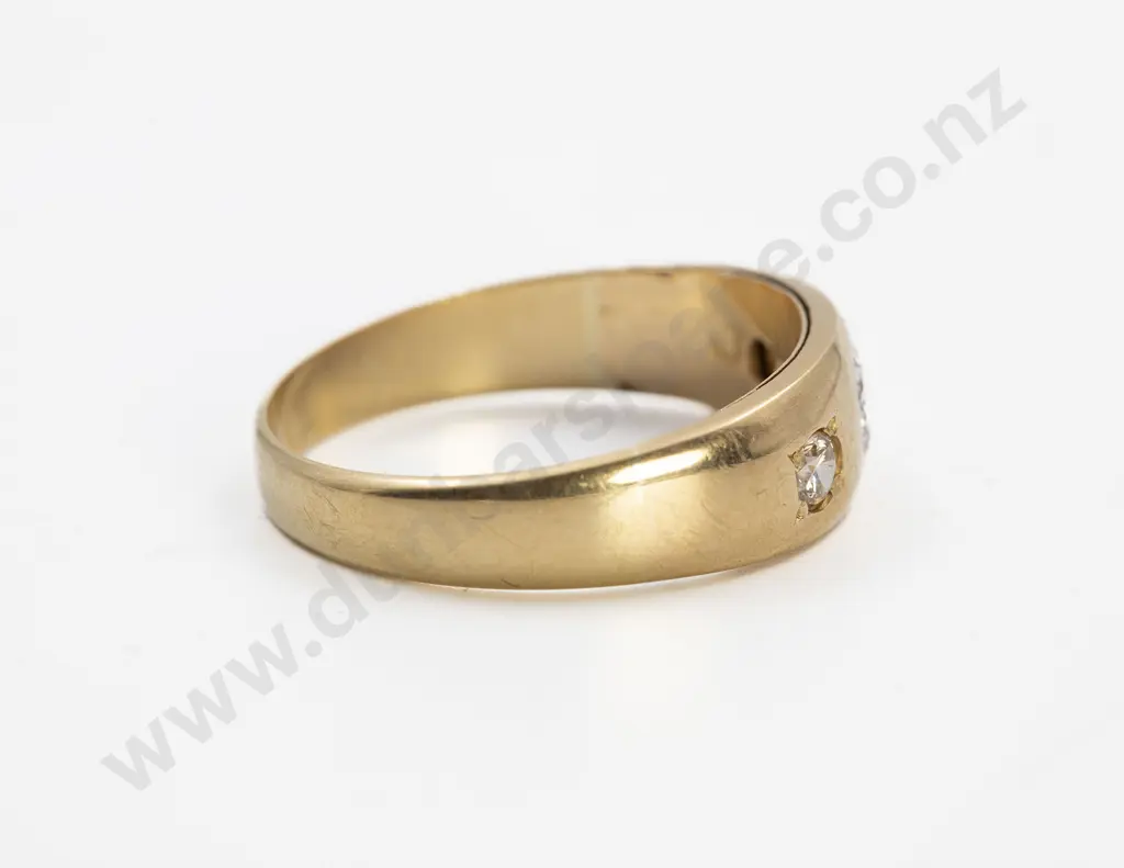 18ct Three Stone Diamond Band Ring Image 1++