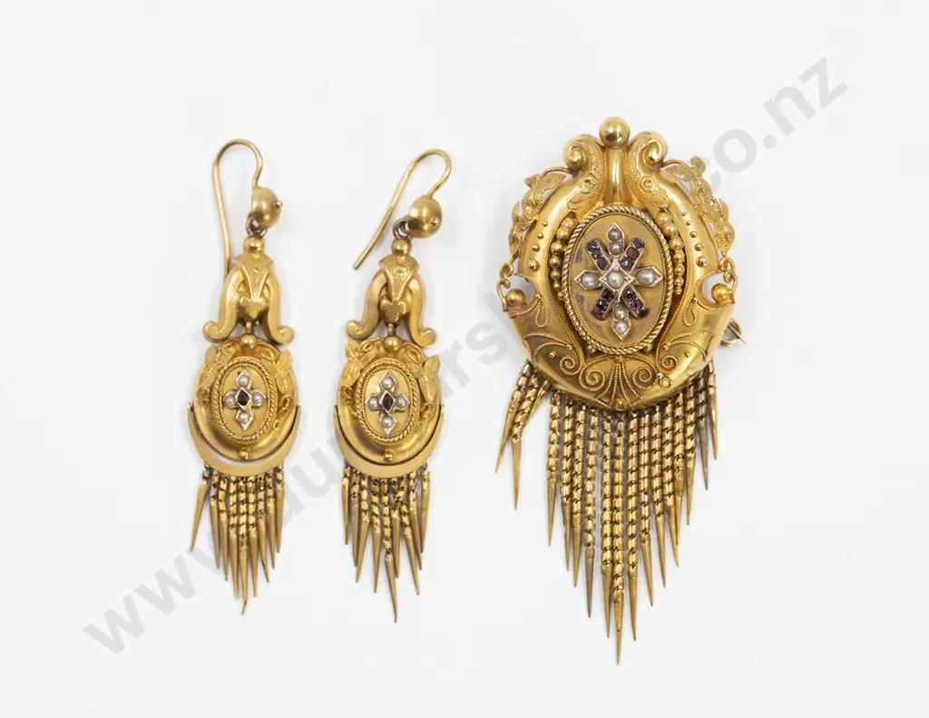 Original Victorian 18ct Target Brooch and Matching Earrings Image 1++